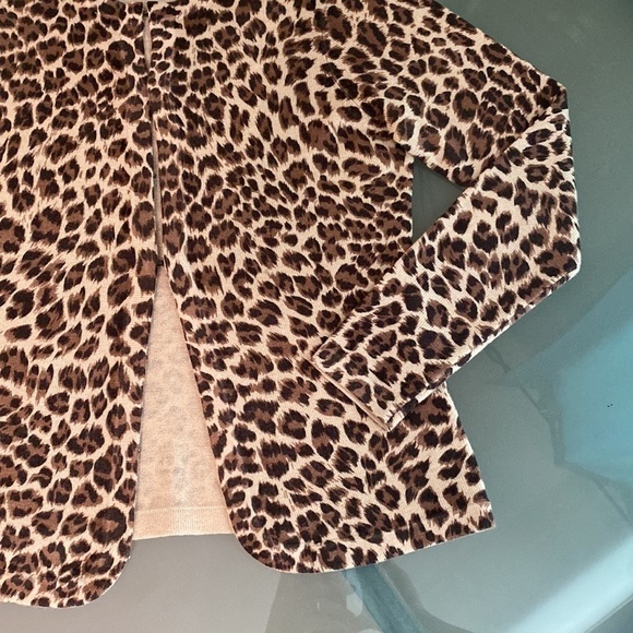 Talbots CASHMERE and SILK Animal Print Cardigan Sweater Jacket Size P - Picture 3 of 5